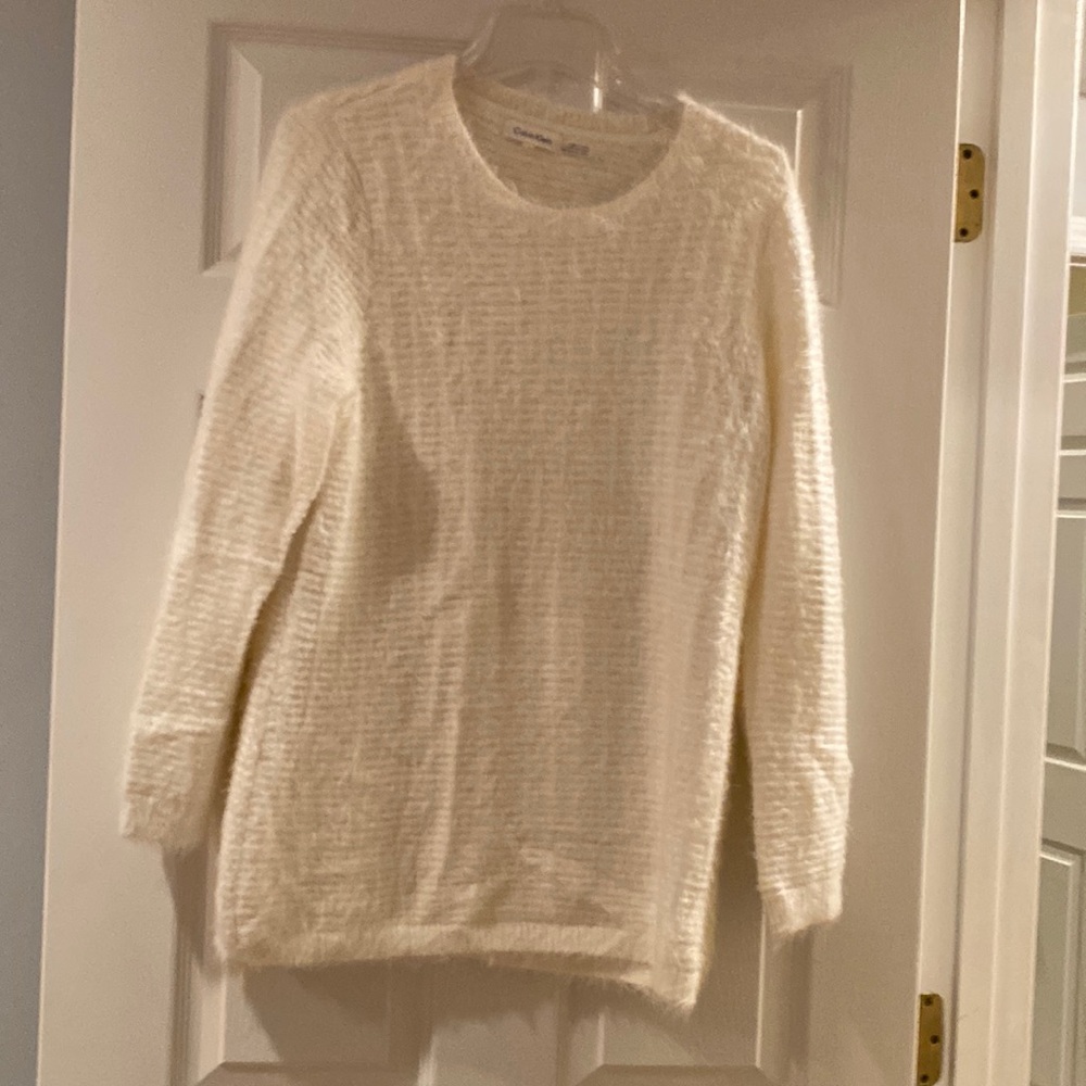 Calvin Klein sweater size large